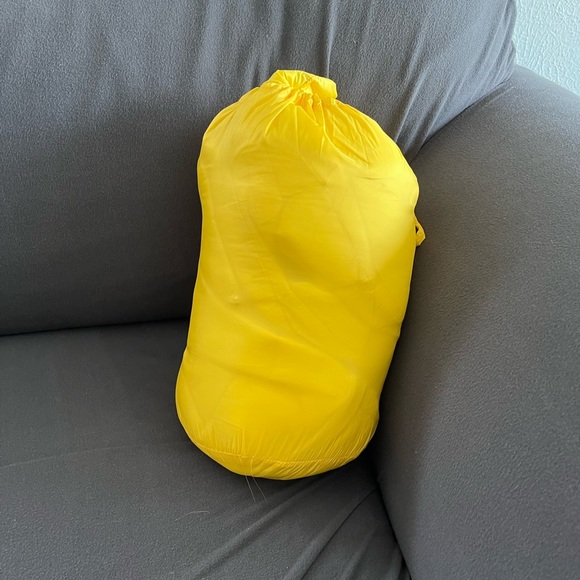 NWT Yellow Quilted Puffer Jacket - Picture 8 of 15